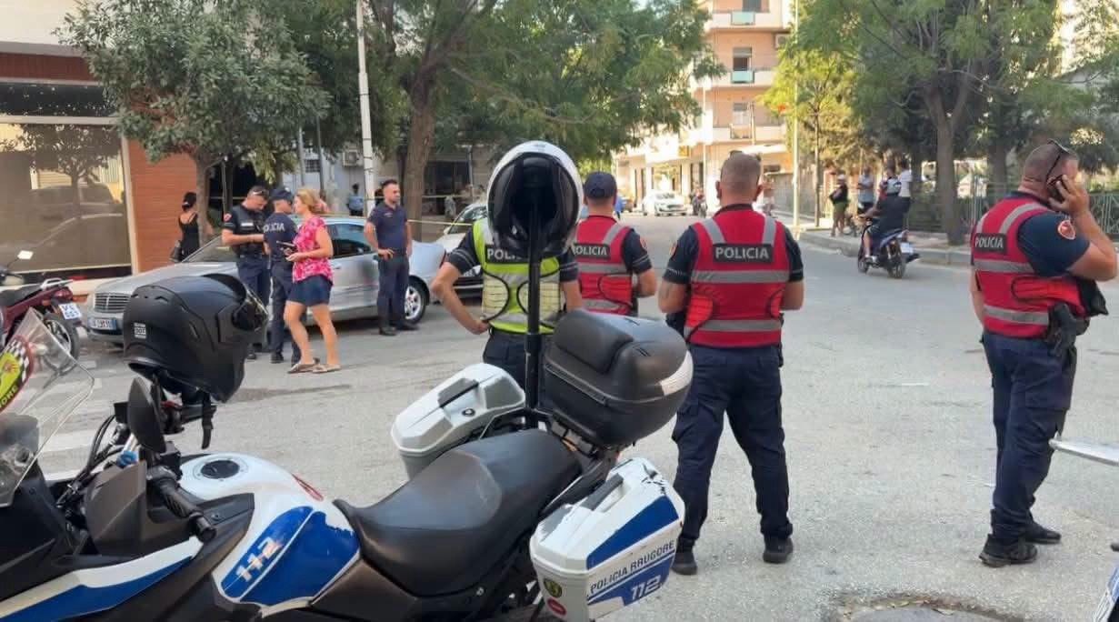 E rëndë në Vlorë/ 50-vjeçari humb jetën pasi ra nga ballkoni