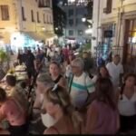 Gjirokastra, netët e verës nën ritmet e isos.