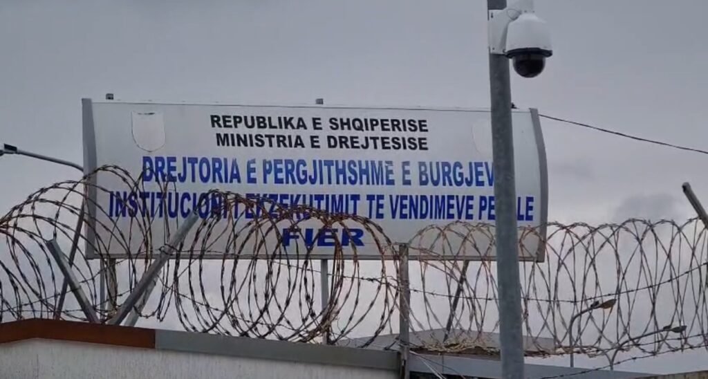 U dergua me ambulance në spital por nuk mbiejetoi, vdes i denuari në burgun e Fierit. Ardian Malasi pretendoi pafajësinë deri ne fund