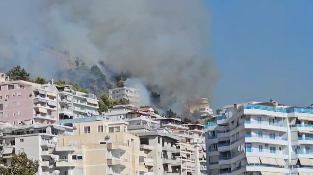 SARANDË – ZJARR I FUQISHËM NË QAFË GJASHTË. SARANDË – ZJARR I FUQISHËM NË QAFË GJASHTË.