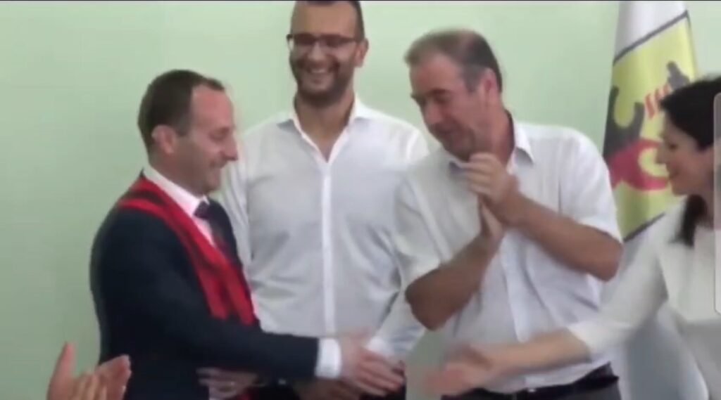 Bashkiaku i Kuçovës mbetet në detyrë/ KAS konfirmon vendimin e Celibashit.