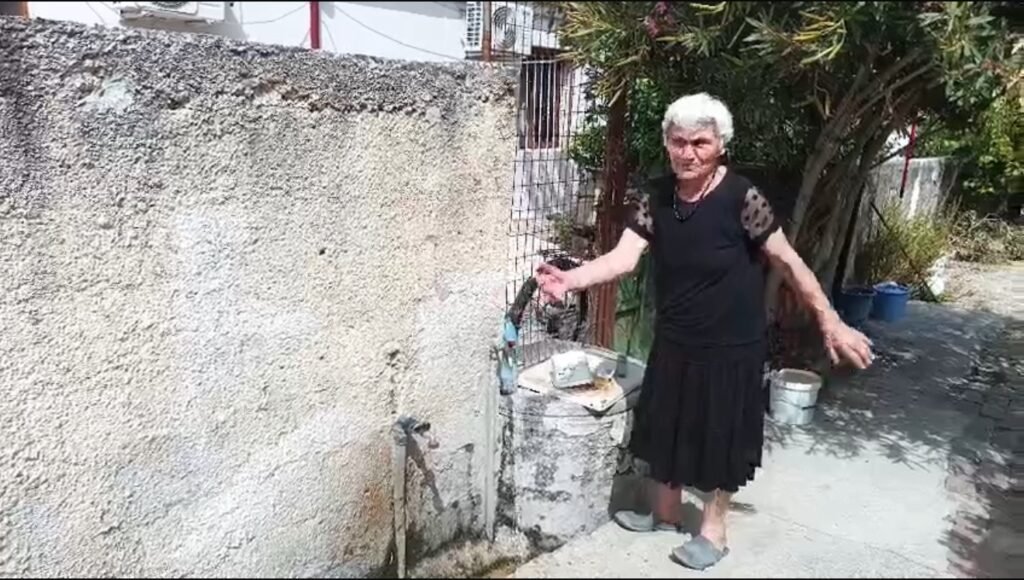 UJË I KUFIZUAR DHE I PAPASTËR NË VERBAS E SHEQISHTE, BANORËT KUNDËRSHTOJNË EDHE RRITJEN E TARIFAVE.