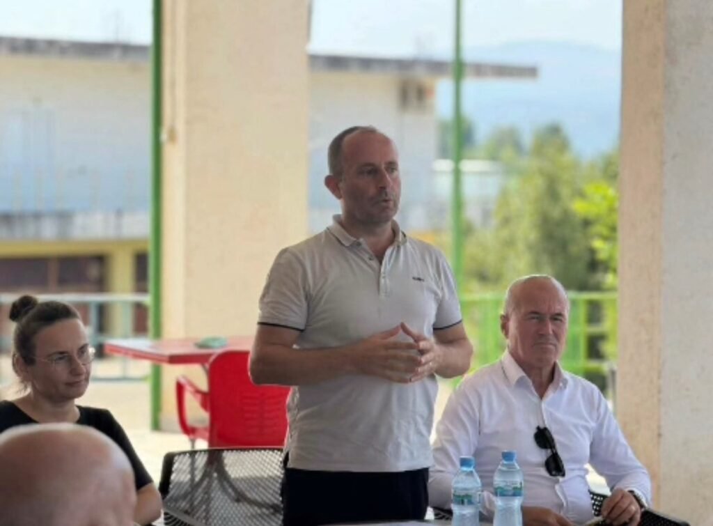 KUÇOVË – TAKIM ME KOMUNITETIN PËR REFORMËN TERRITORIALE.