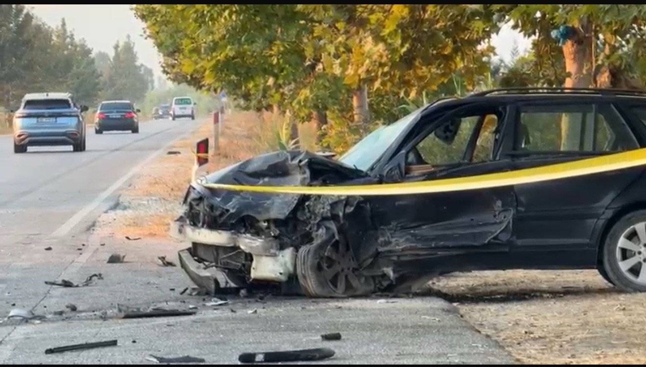 Aksident fatal në Levan-Tepelenë, humb jetën 55-vjeçari – përplasen “Audi” dhe “Benz”