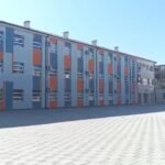 Rreth 400 nxënës rikthehen në bankat e shkollës “Liri Gero” në Fier.