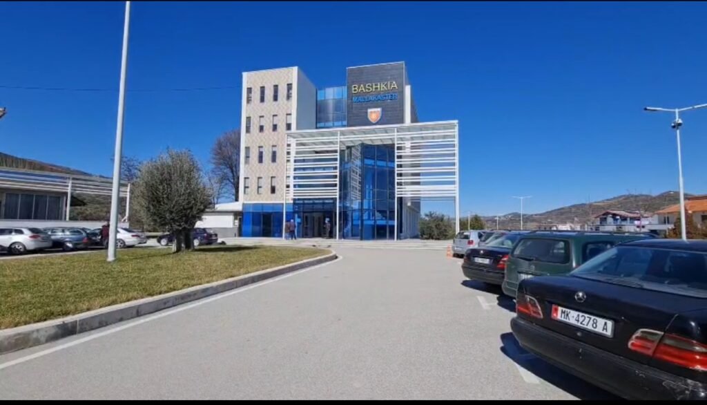 Një 52-vjeçar ka mbetur i plagosur në lagjen “5 Shkurti” në Ballsh Një 52-vjeçar ka mbetur i plagosur në lagjen “5 Shkurti” në Ballsh